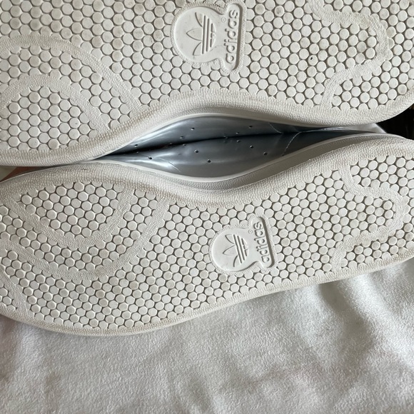 Stan Smith Adidas silver leather sneakers - Picture 7 of 8